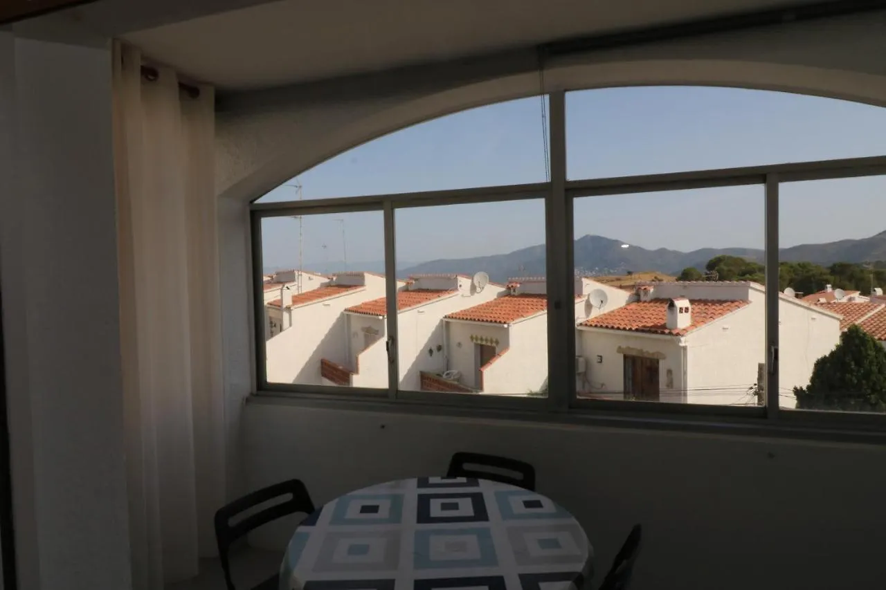 Apartment Puigrom 39B - Estudio Con Piscina Comunitaria Roses Spain